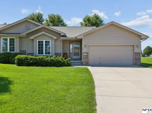 1030 N 185th St, Elkhorn, NE 68022