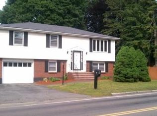 851 Bay St, Taunton, MA 02780