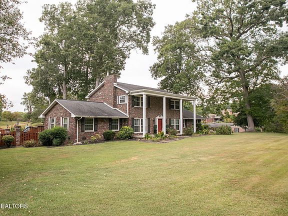 2nd image of 7629 Hoff Ln