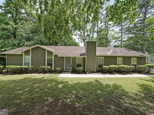 5807 Christopher Ln, Lithonia, GA 30058