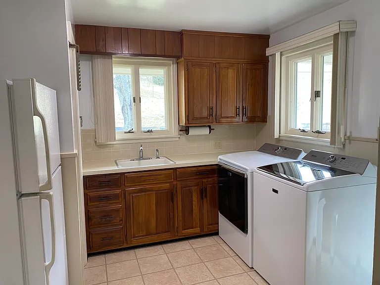 129 Westside Rd — Photo 21
