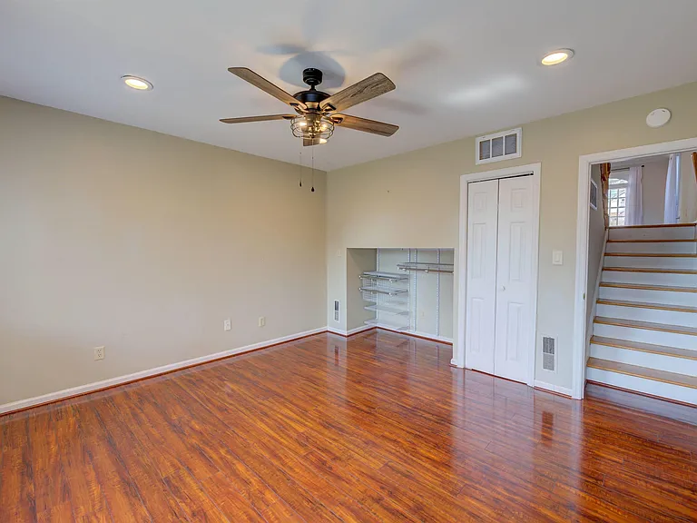 728 Blanding St — Photo 22