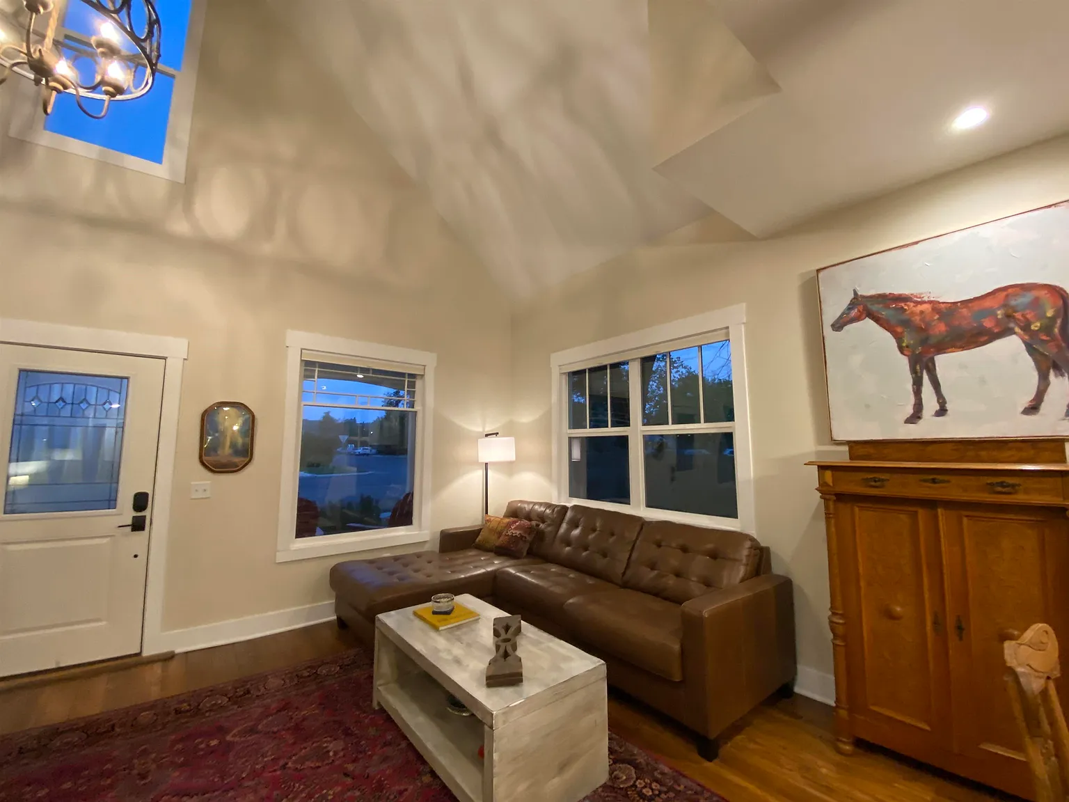 4 bed, 2.0 bath, 6432 sqft, $2,200 — Photo 3