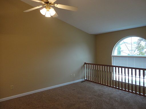2nd image of 1493 Clovernook Dr