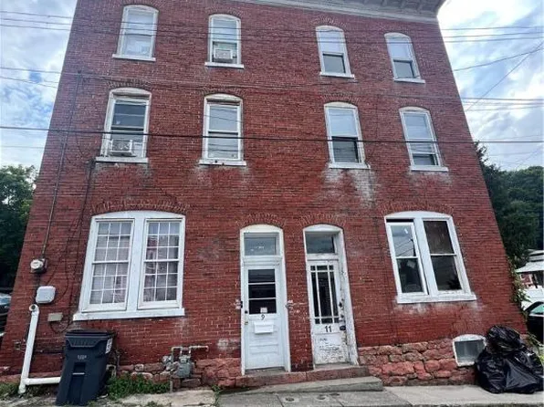 9-11 N 7th St, Pottsville, PA 17901