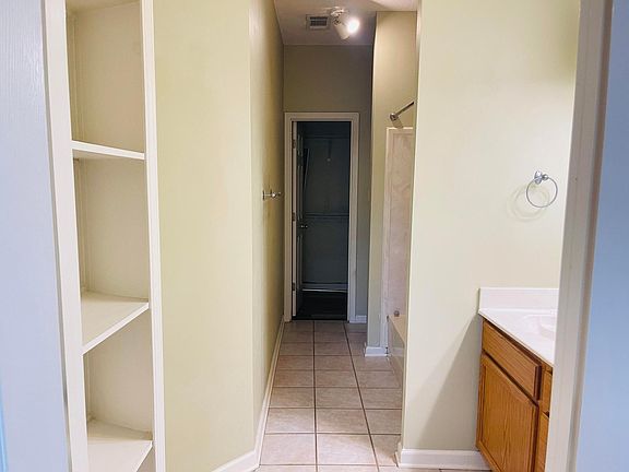 4th image of 1172 Brady Hollow Ln