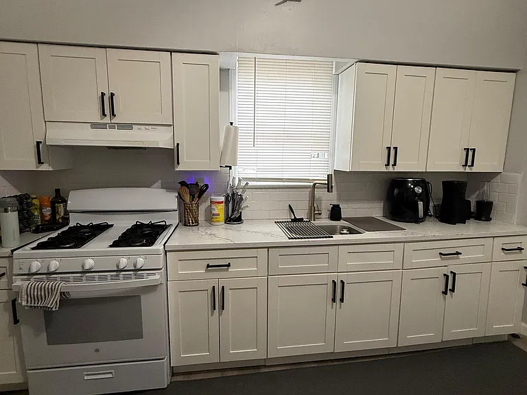 41 Halstead St #1L — Photo 10
