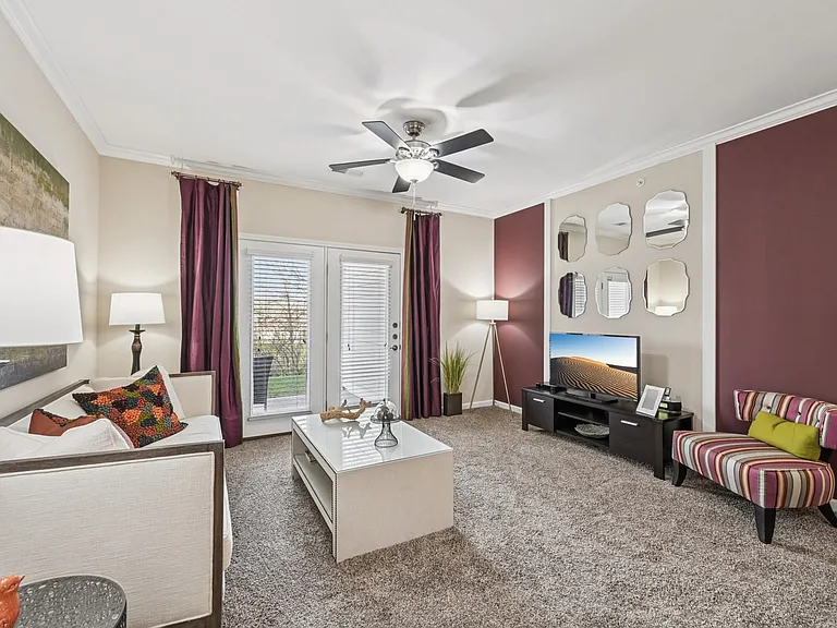 Brinley Place — Photo 10