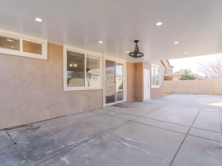 5059 Keston Dr — Photo 36