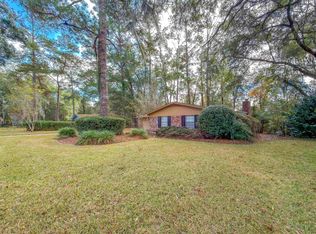307 Sweetbriar Dr, Tallahassee, FL 32312