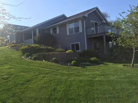 2nd image of 2808 Tranquil Ct NE