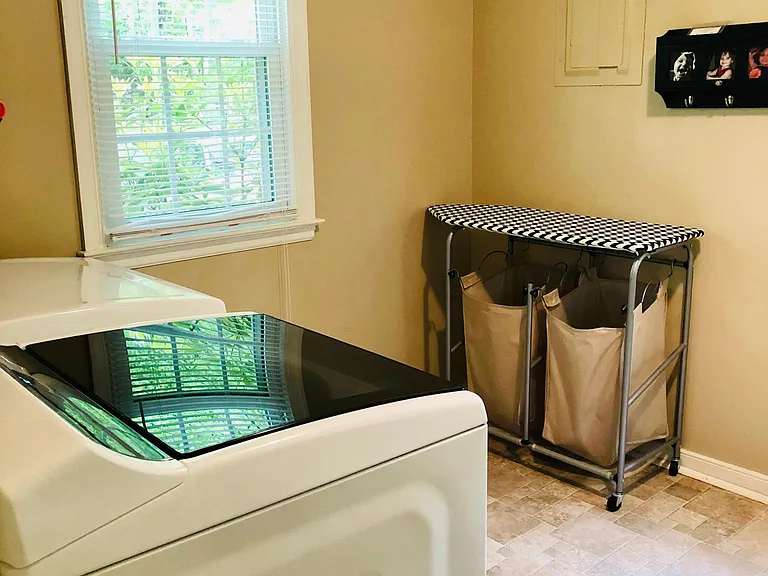 11901 Fairlington Ln — Photo 9
