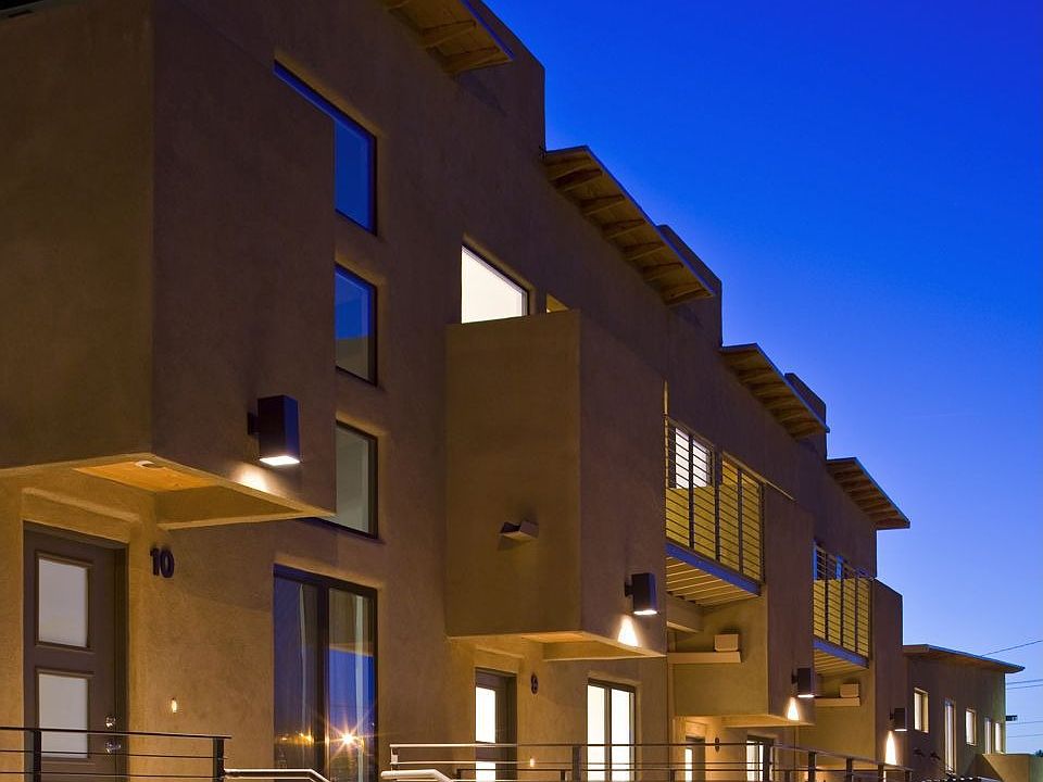 1st image of 201 Aliso Dr SE APT 2