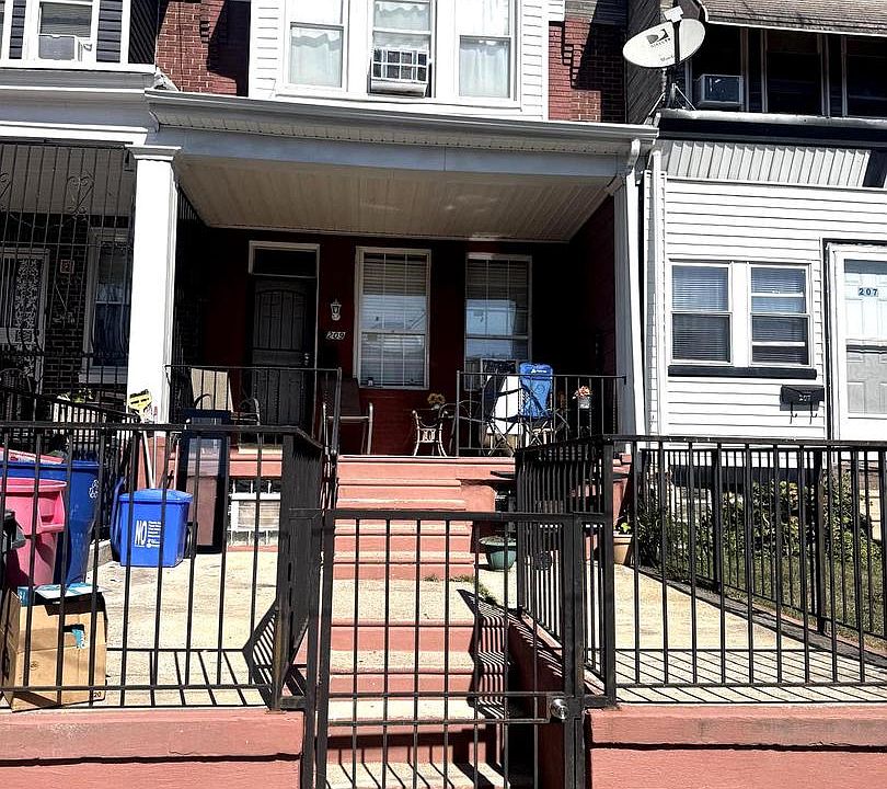 1st image of 209 W Duncannon Ave