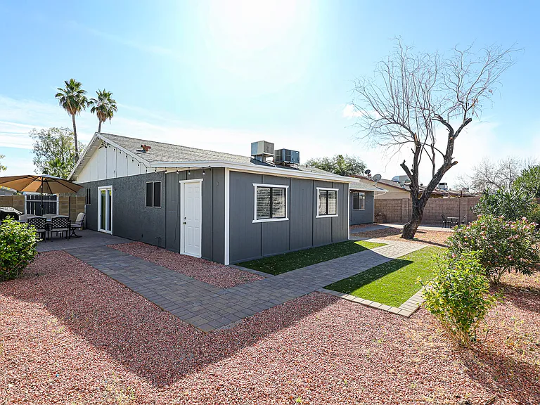 W Campo Bello Dr — Photo 47