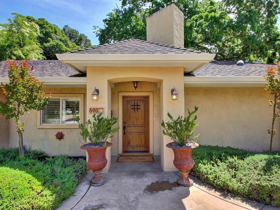 1st image of 690 Casmalia Way