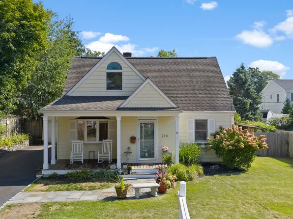 214 Henry Street, Fairfield, CT 06824