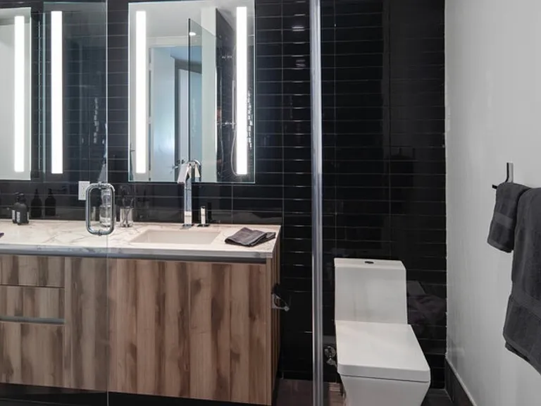 2700 NE 2nd Ave #21 — Photo 8