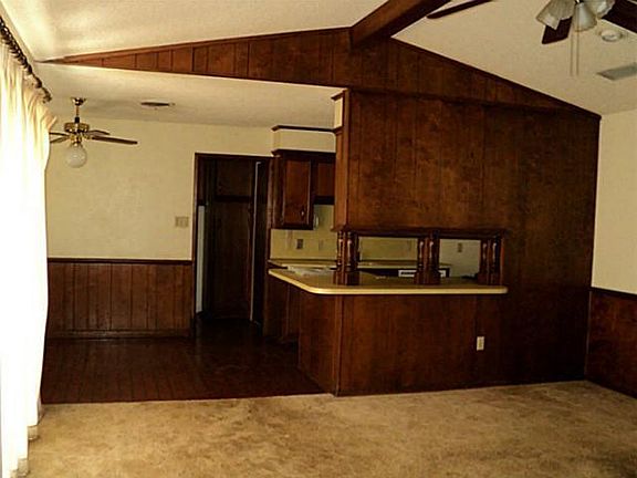 2nd image of 3402 Ivanhoe Ln