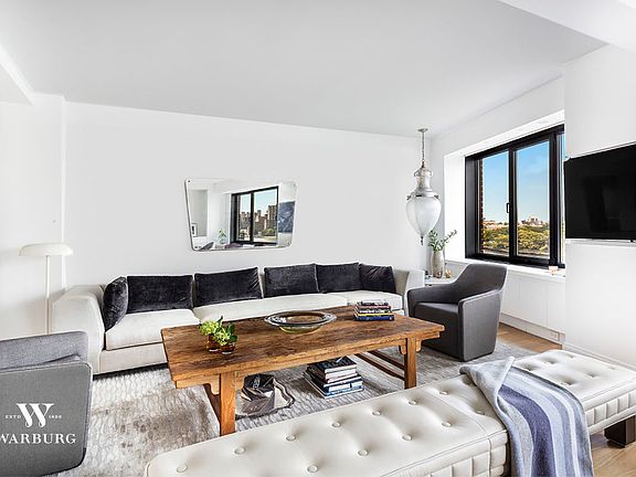 2nd image of 45 E End Ave #6CD