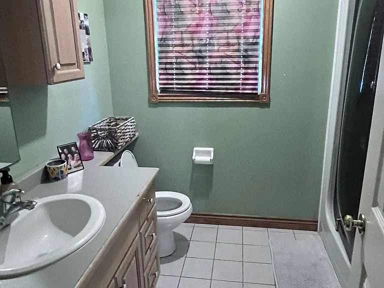 246 Doon Valley Dr — Photo 5