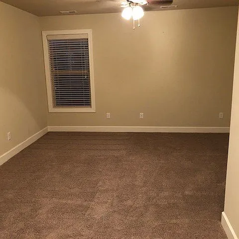 673 Cooper Sq — Photo 10