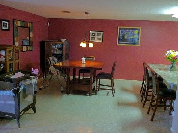 4th image of 801 Orange Ln