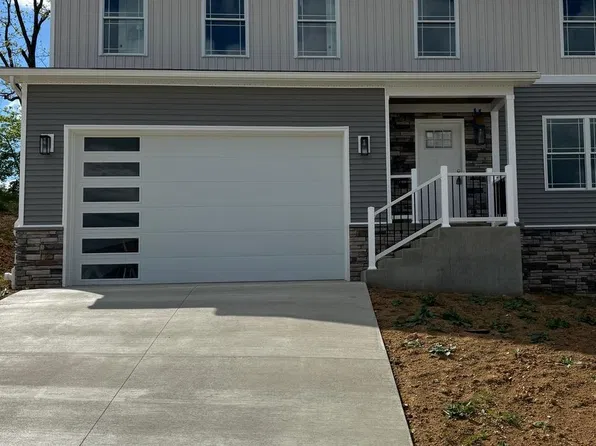 408 Frick Ave, Waynesboro, PA 17268