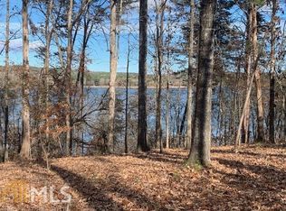 167 Edgewater Trl S, Toccoa, GA 30577