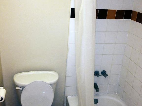 5th image of 13101 Memorial Hwy APT 209