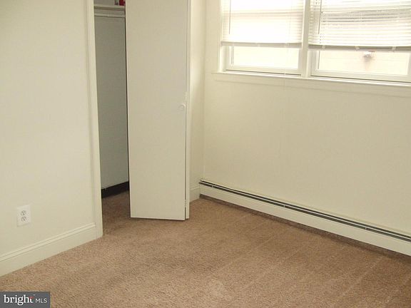 4th image of 7850 Oxford Ave APT 3