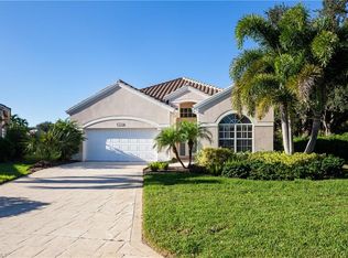 24761 Goldcrest Dr, Bonita Springs, FL 34134