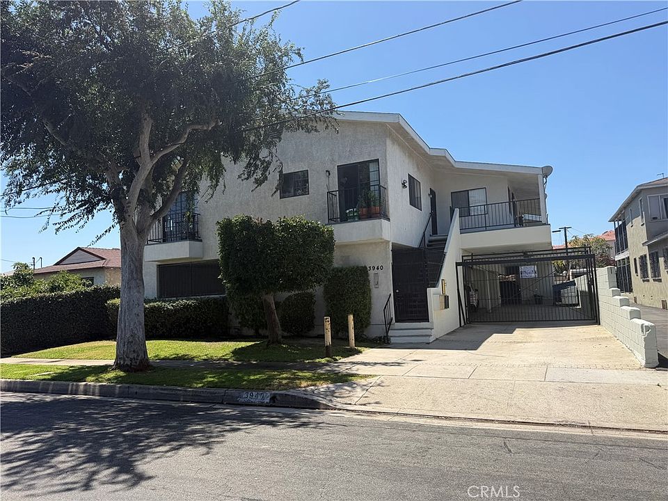 1st image of 3940 W 112th St