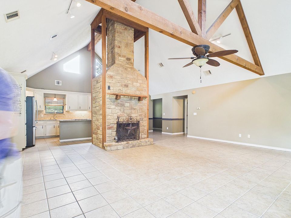 1st image of 260 Ridge Ln