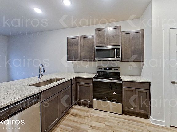 4th image of 6425 Upchurch Dr