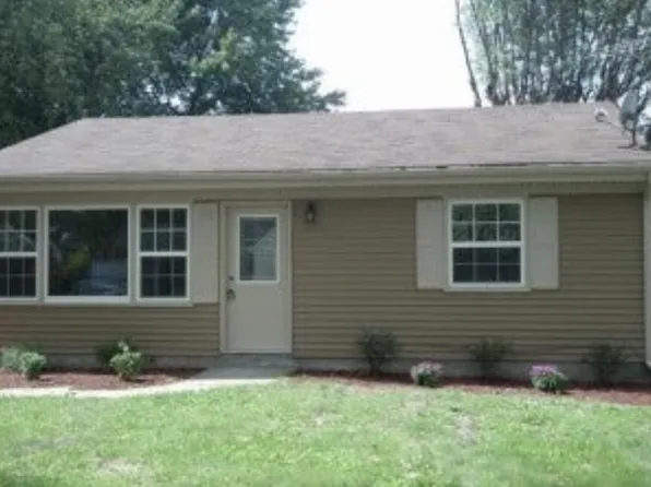 734 Imperial Rd, Valparaiso, IN 46385