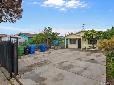 11513 S San Pedro St, Los Angeles, CA, 90061