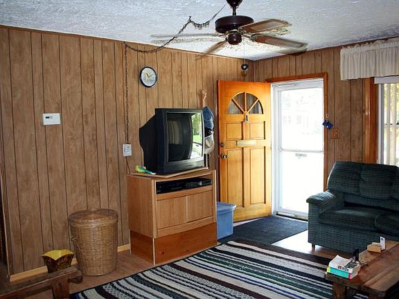 5th image of 2382 Saint Dunston Ln