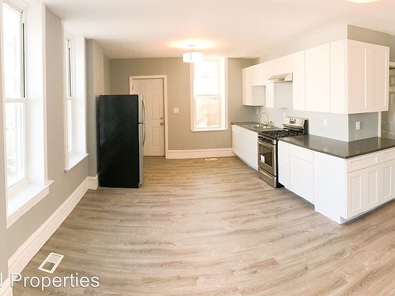 5th image of 8100 S Broadway APT A