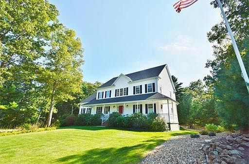 2nd image of 20 Summer Heights Dr