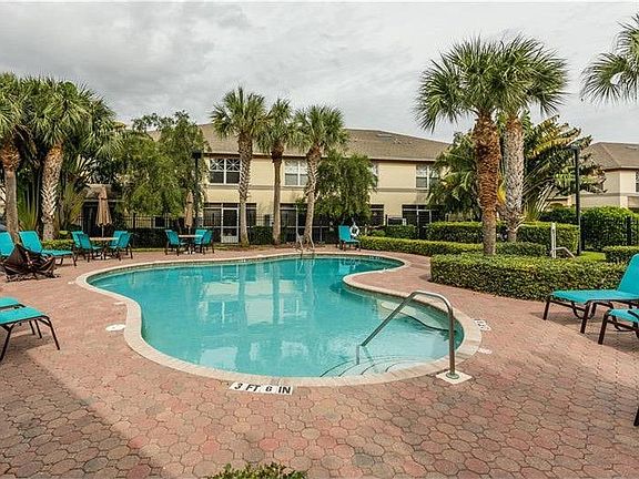 3rd image of 3866 Mandalay Dr