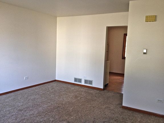 3rd image of 768 Washington St #770