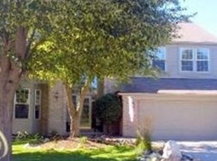 837 Westhills Dr, South Lyon, MI 48178