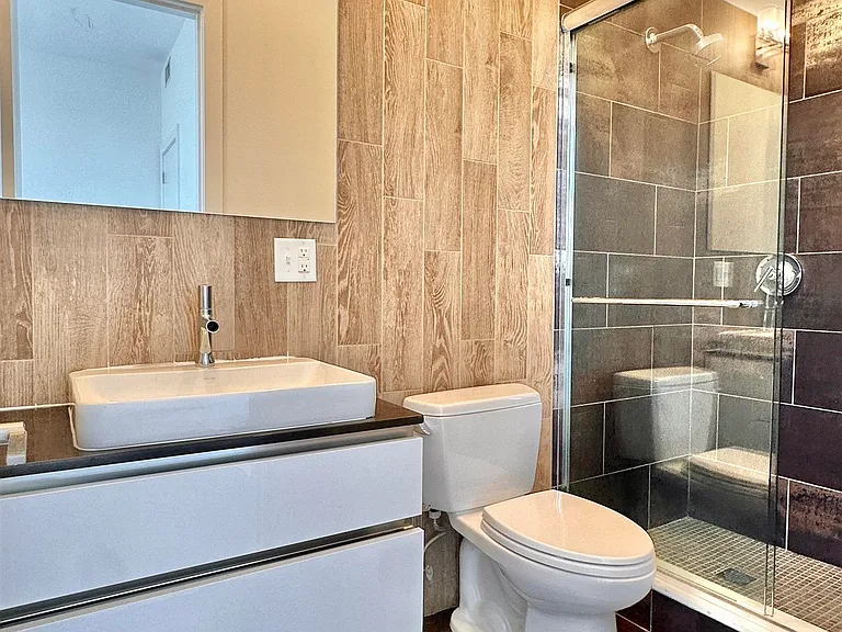 8 Erie St #203 — Photo 12
