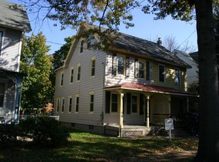 505 Cinnaminson St, Riverton, NJ 08077