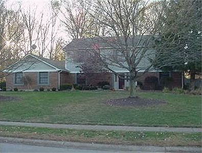 2nd image of 9491 Meadow Woods Ln