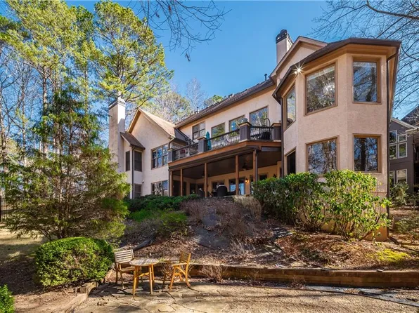 5041 Towne Lake Hls N, Woodstock, GA 30189