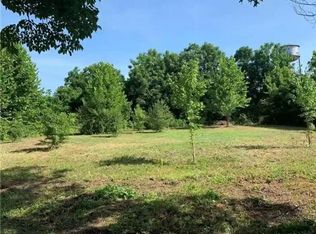 200 Valley St, Stanley, NC 28164