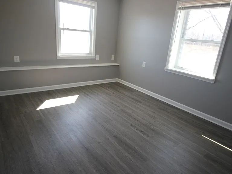 312 N Philadelphia Blvd — Photo 4