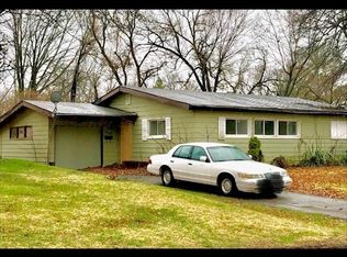 8428 Saint Olaf Dr, Saint Louis, MO